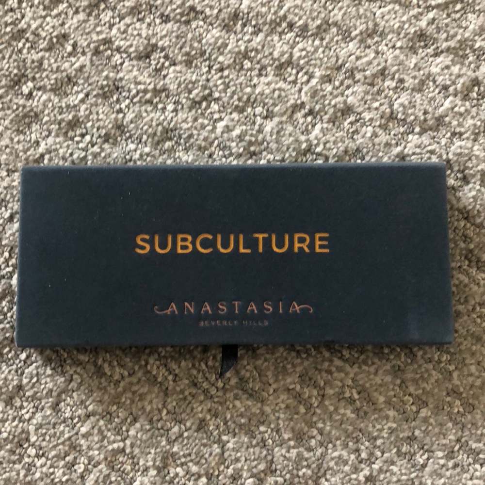 Anastasia eyeshadow palette